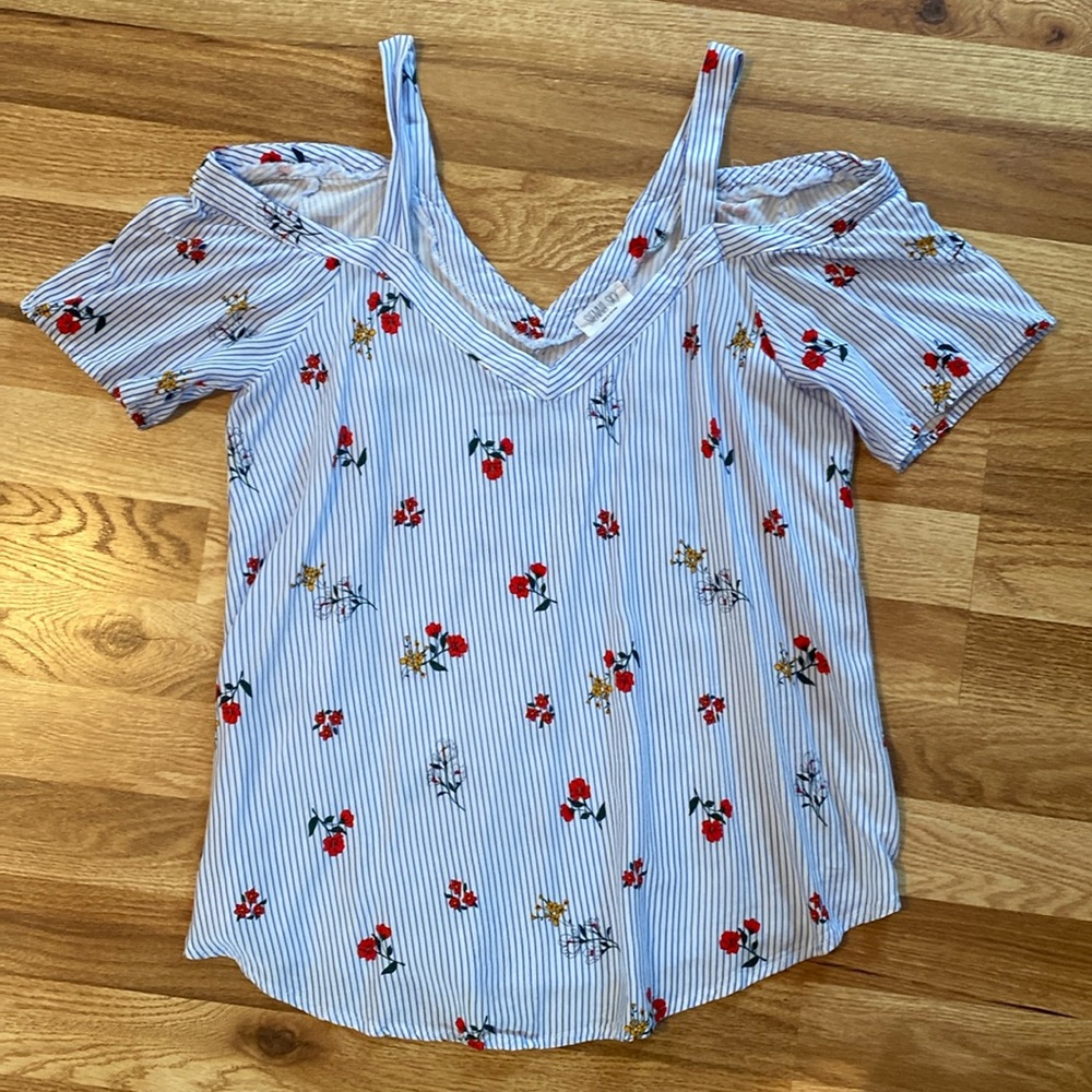 Sienna Sky Floral & Strips cold shoulder, short sleeve loose, fit V-neck top